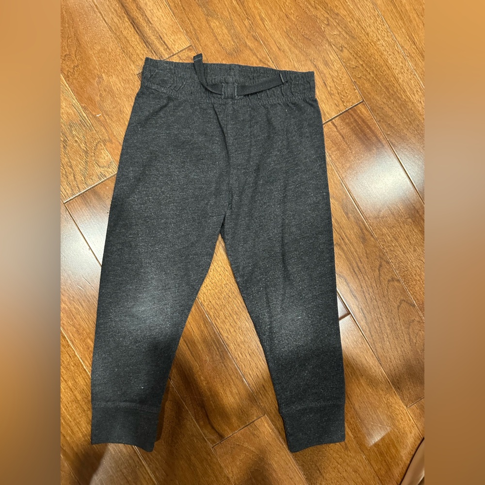 Boys Size 2T Charcoal Jogger Pants – Comfy & Versatile!
